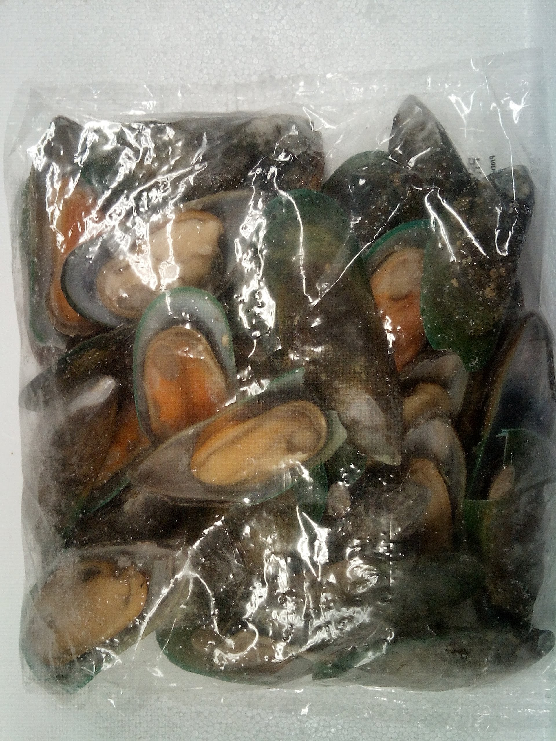 Order Frozen Cooked H/S Green Mussel food online from Jr Seafood store, San Francisco on bringmethat.com