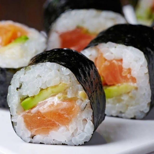 Order 54. Michigan Roll food online from Amazing Myanmar Asian Cuisine store, Kentwood on bringmethat.com