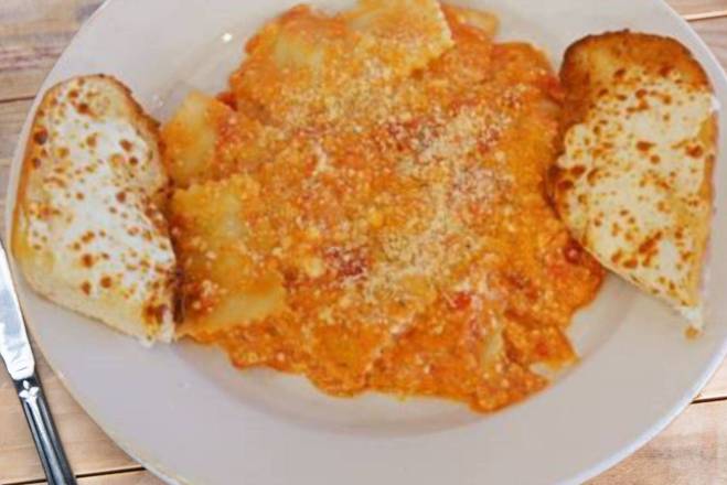 Order Ravioli Pasta food online from Palios Pizza Cafe store, Katy on bringmethat.com