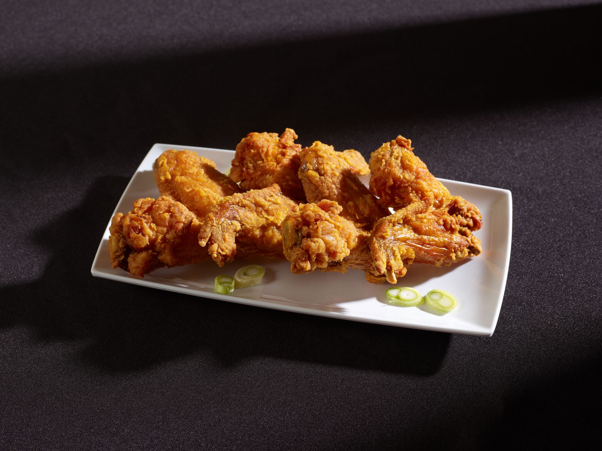 Order 1. 8 Piece Fried Chicken Wings food online from China King store, Morrow on bringmethat.com