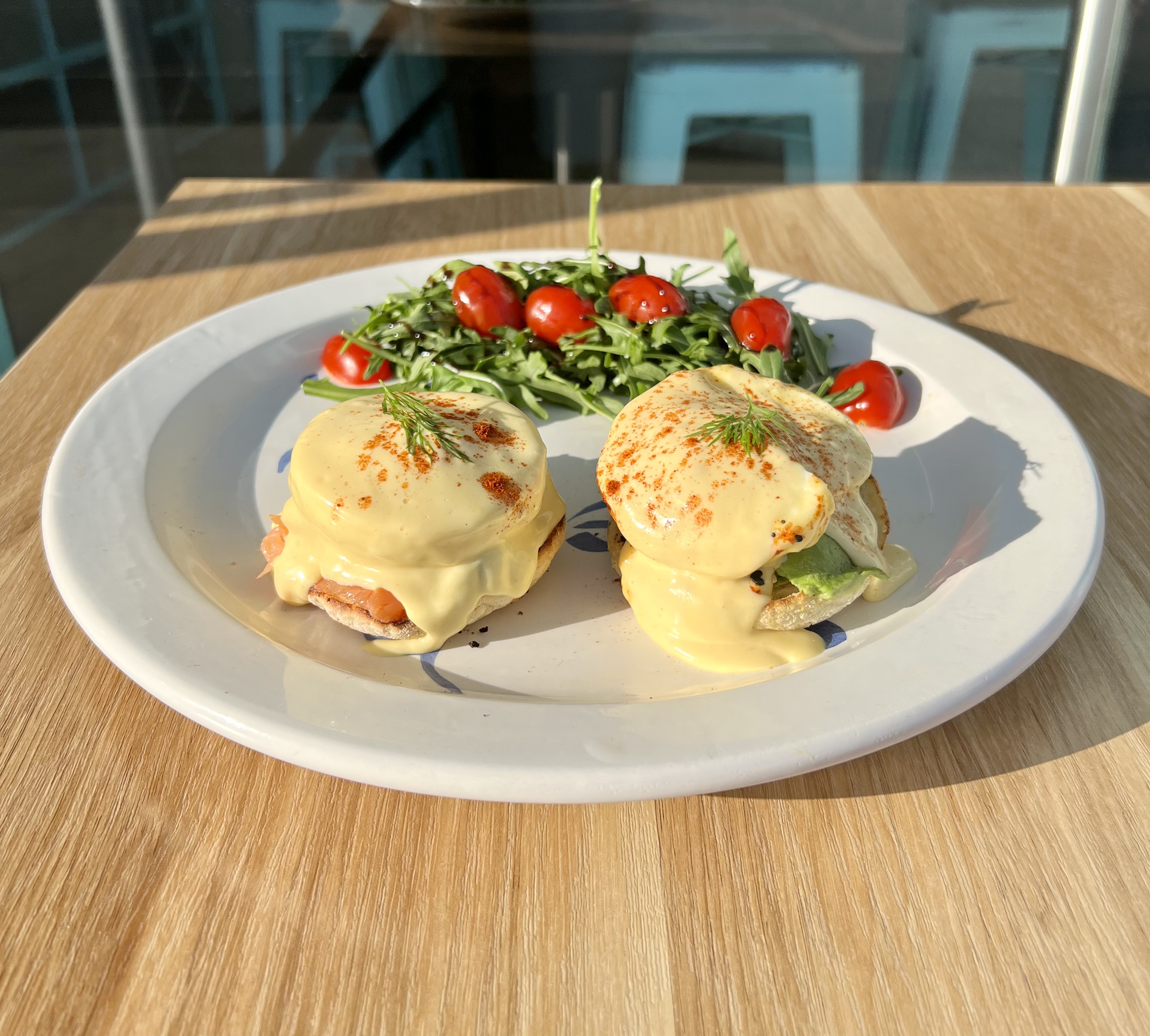 Order Salmon eggs benedict food online from Yallatizers store, Los Angeles on bringmethat.com