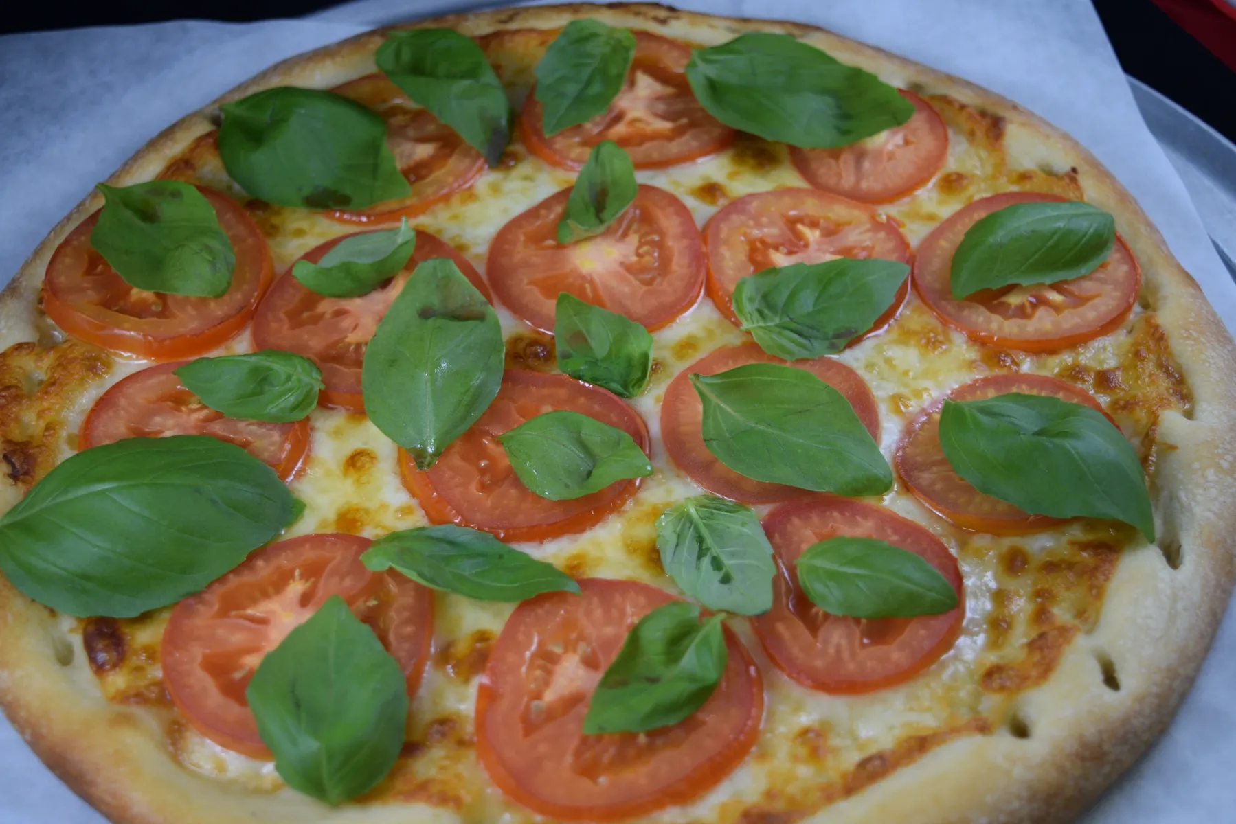 Order Margherita Pizza food online from Michael's Pizza store, Agoura Hills on bringmethat.com