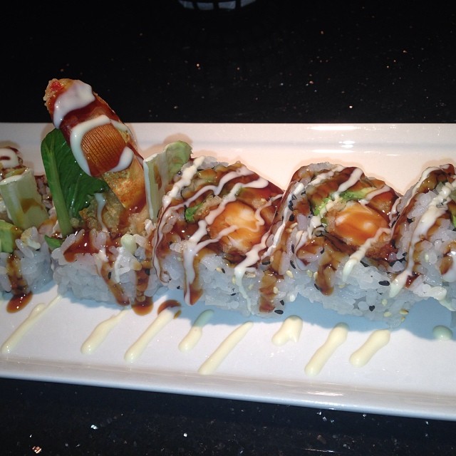 Order King Lobster Roll food online from Ginban Sushi store, Phoenix on bringmethat.com