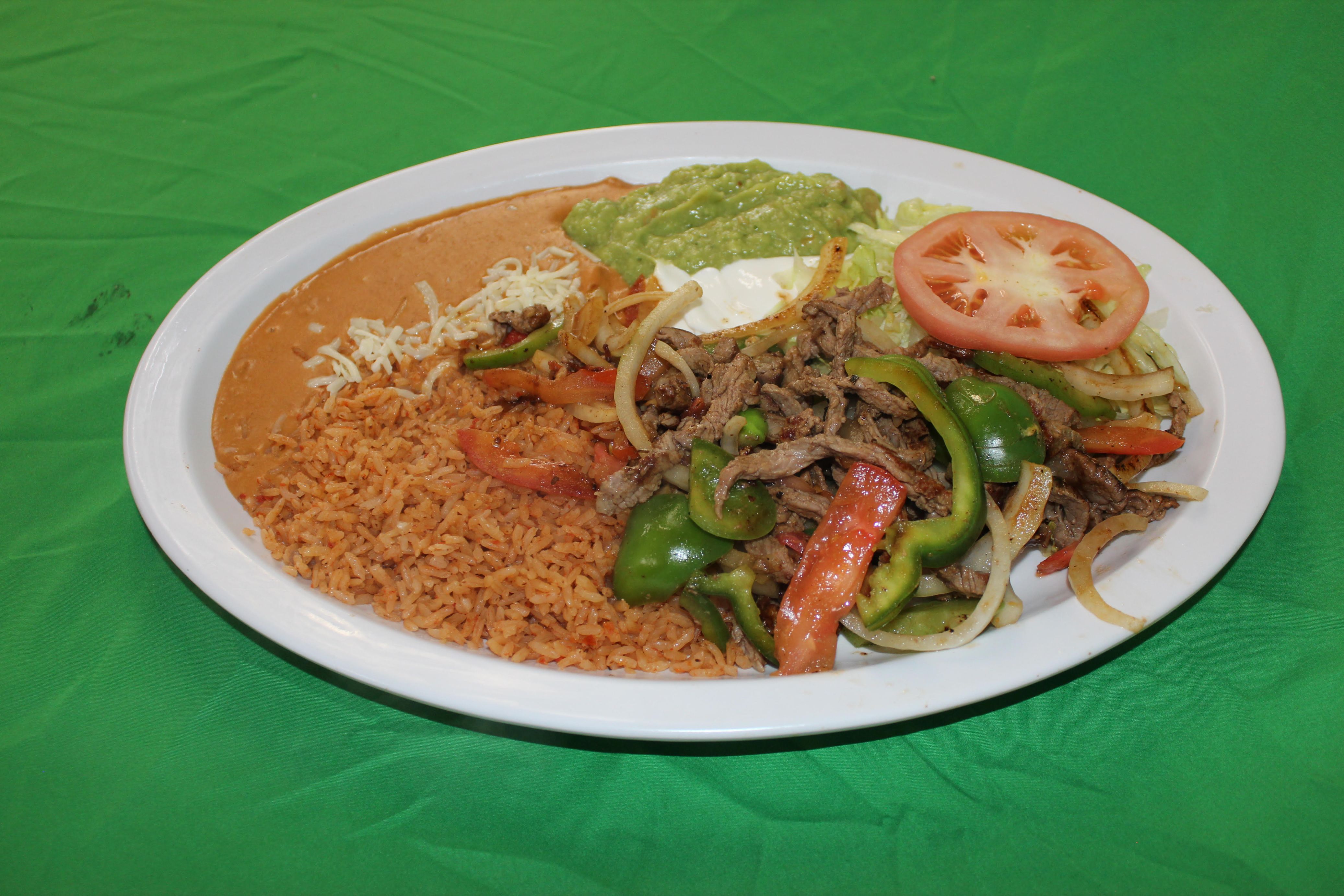 Order Fajitas Plate food online from Taqueria Los Gallos Express store, Pleasant Hill on bringmethat.com