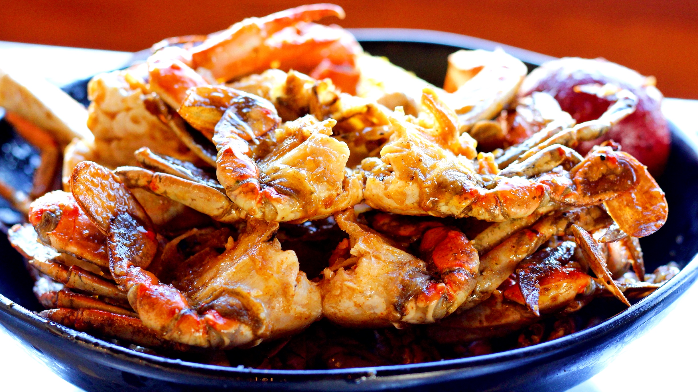 Order M1. Blue Crab (1Lb) food online from Captain King Seafood City store, Memphis on bringmethat.com