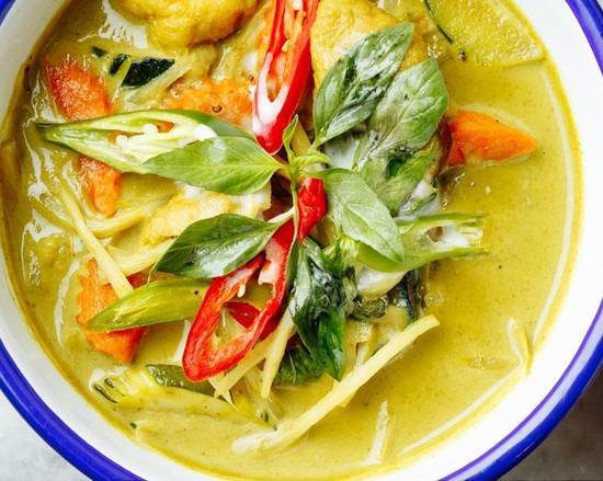 Order Green Curry (แกงเขียว) food online from Basil Cart store, San Francisco on bringmethat.com