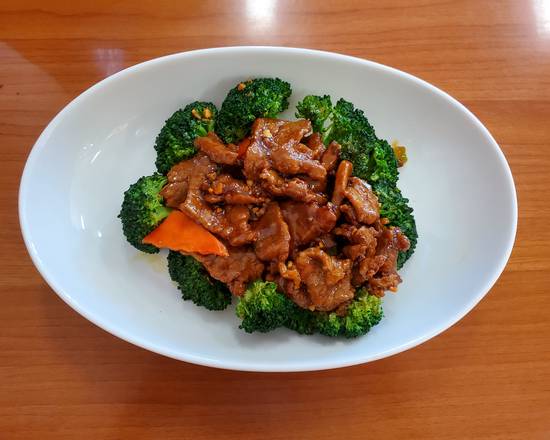 Order Broccoli Beef food online from Chinatown Express store, Los Angeles on bringmethat.com