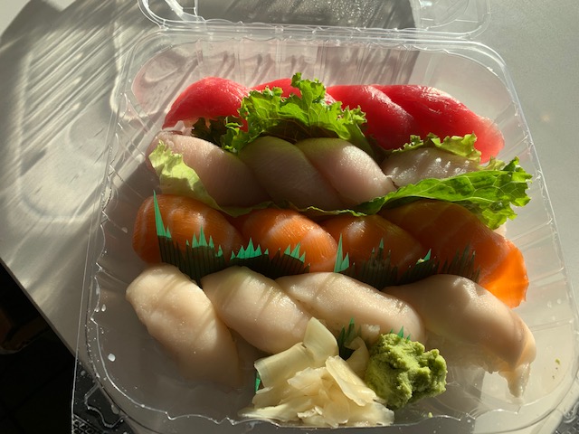 Order Sushi Set C food online from Simply Sushi & Co. store, Northbrook on bringmethat.com