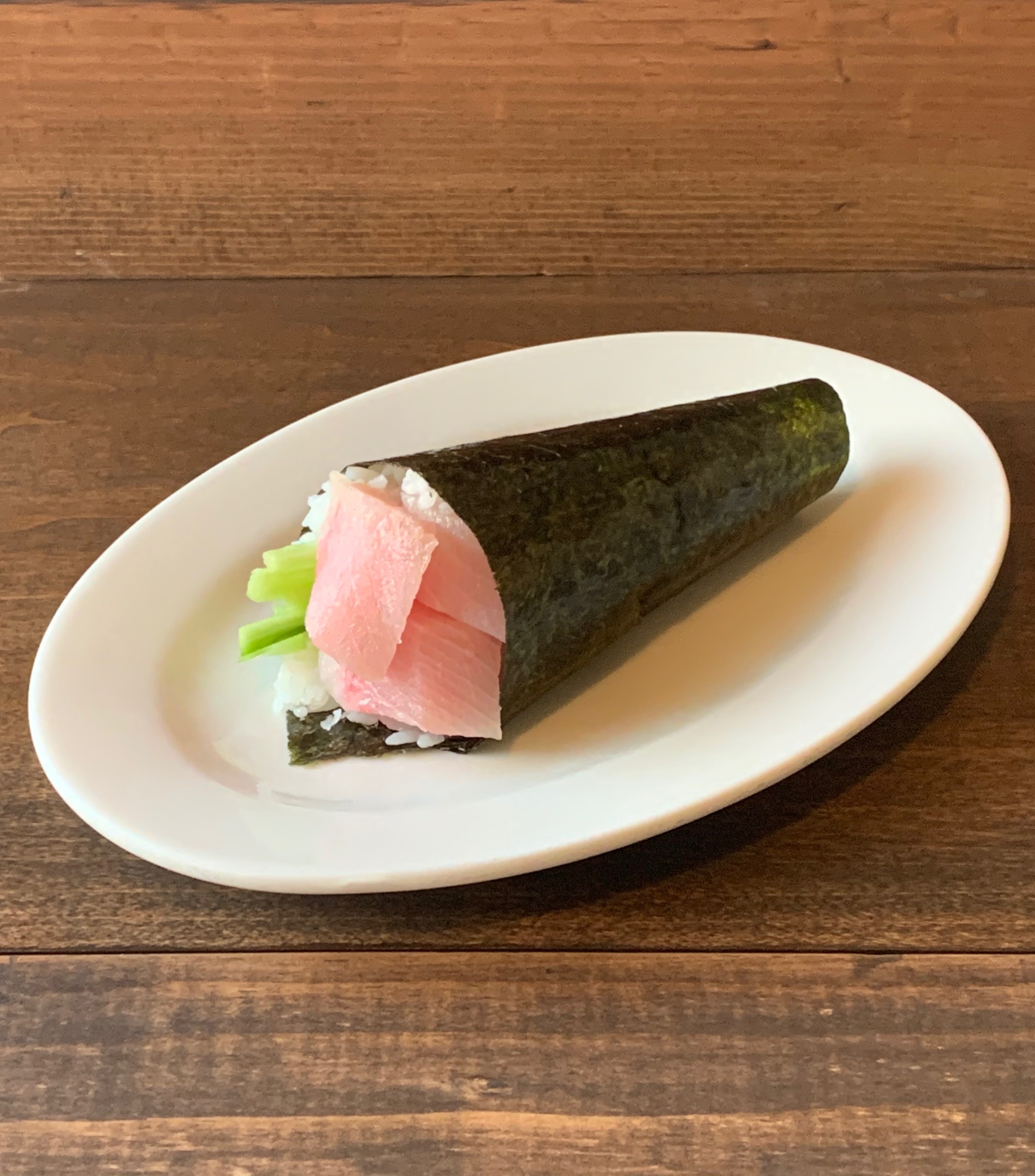Order Yellowtail Roll - Hand food online from Minato Sushi store, Lake Forest on bringmethat.com