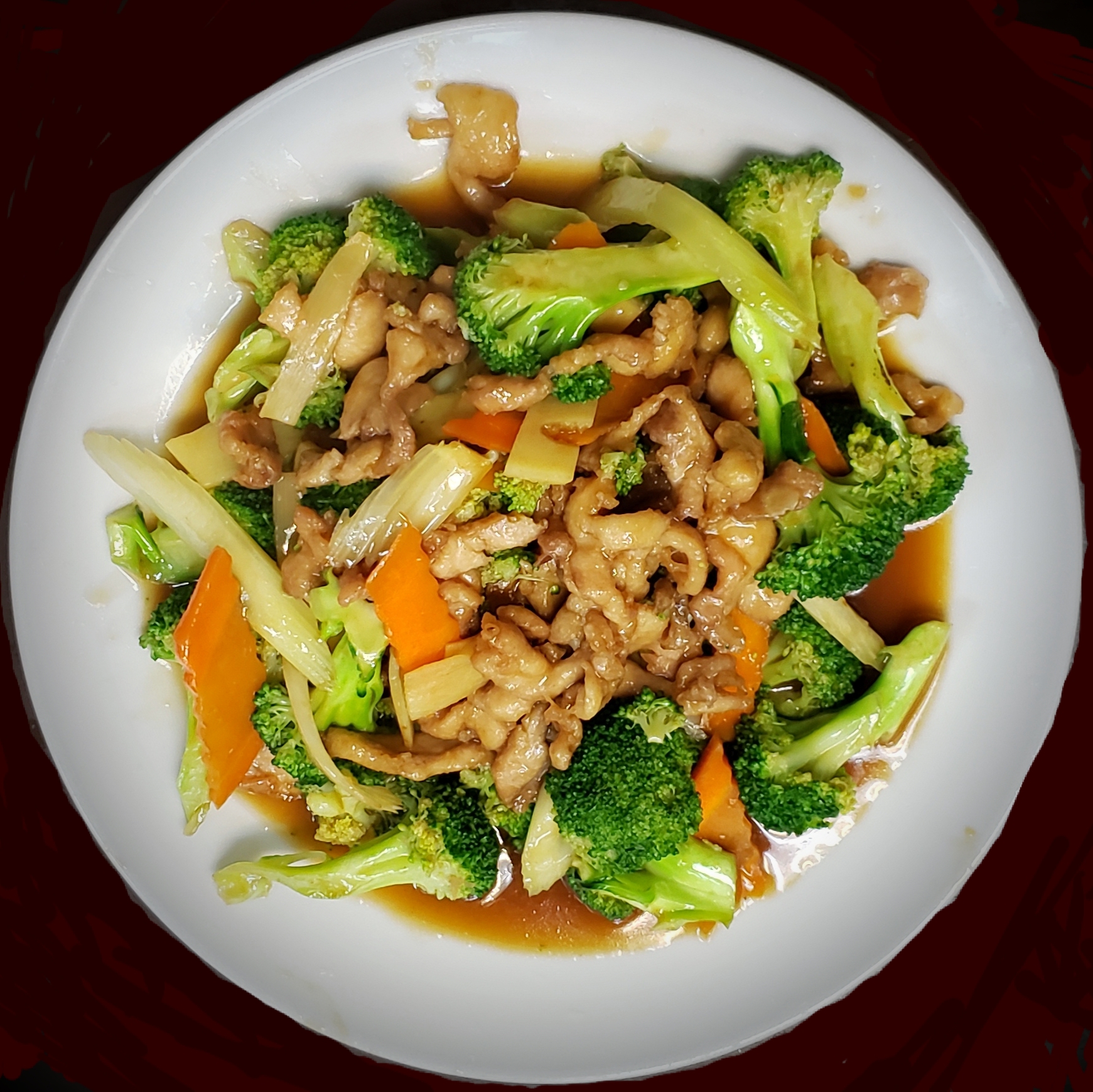Order 417. Broccoli Chicken food online from Thien Hoang Restaurant store, Portland on bringmethat.com