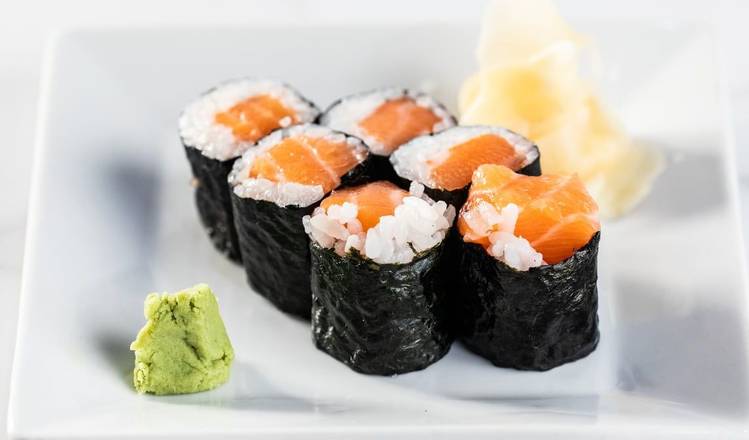 Order Baked Salmon Roll food online from Zato Thai Cuisine & Sushi Bar store, Dallas on bringmethat.com