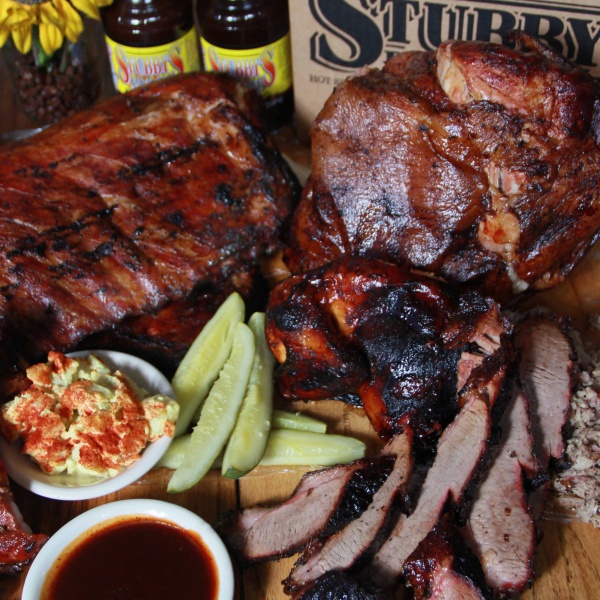 Order Brisket Plate food online from Stubby's BBQ store, Hot Springs on bringmethat.com