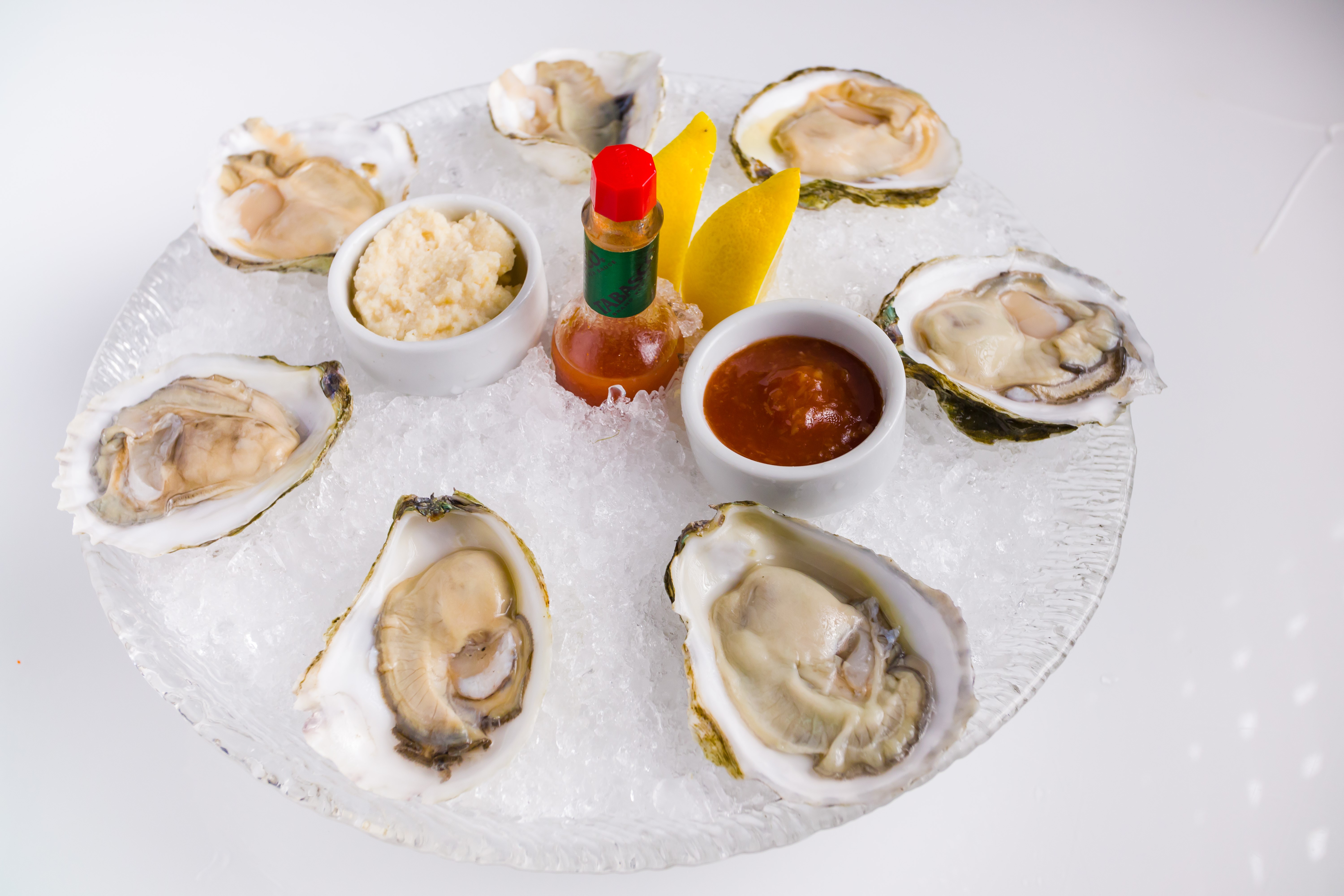 Order Blue Point Oysters food online from Nisen Sushi store, Commack on bringmethat.com