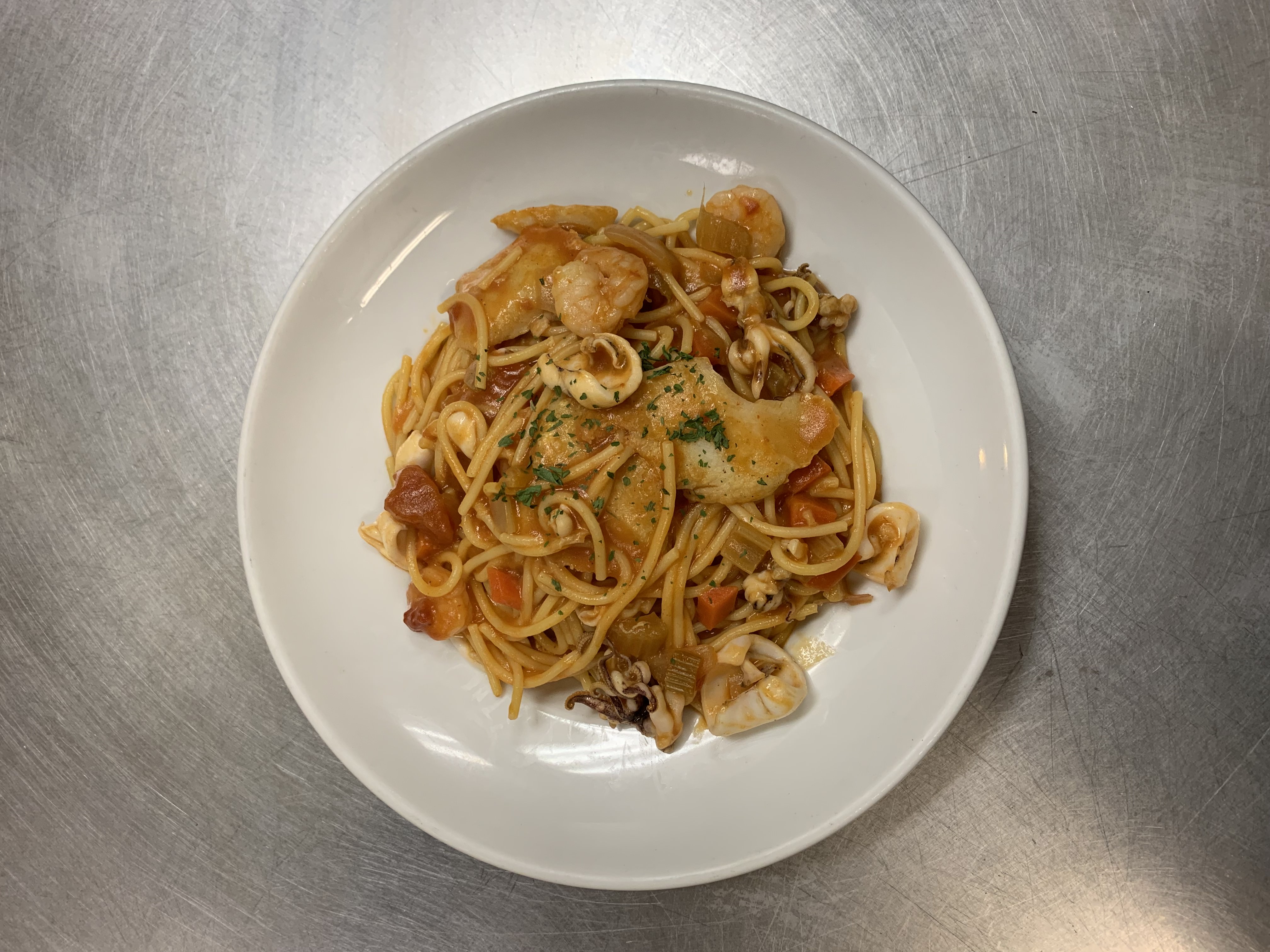 Order Spicy Tomato Sauce Seafood Pasta 香辣茄汁海鮮意粉 food online from Wechat Cafe store, El Monte on bringmethat.com