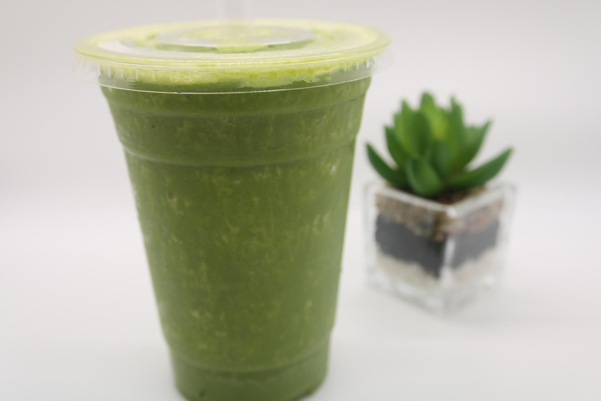 Order Green Machine food online from Live Fresh Cold Pressed Juice + Smoothie Bar store, Pittsburgh on bringmethat.com