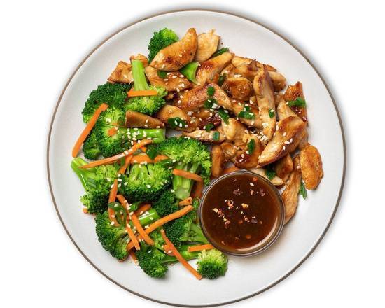 Order Stir-Fry Chicken and Broccoli with Garlic Sauce food online from Snap Kitchen store, Dallas on bringmethat.com
