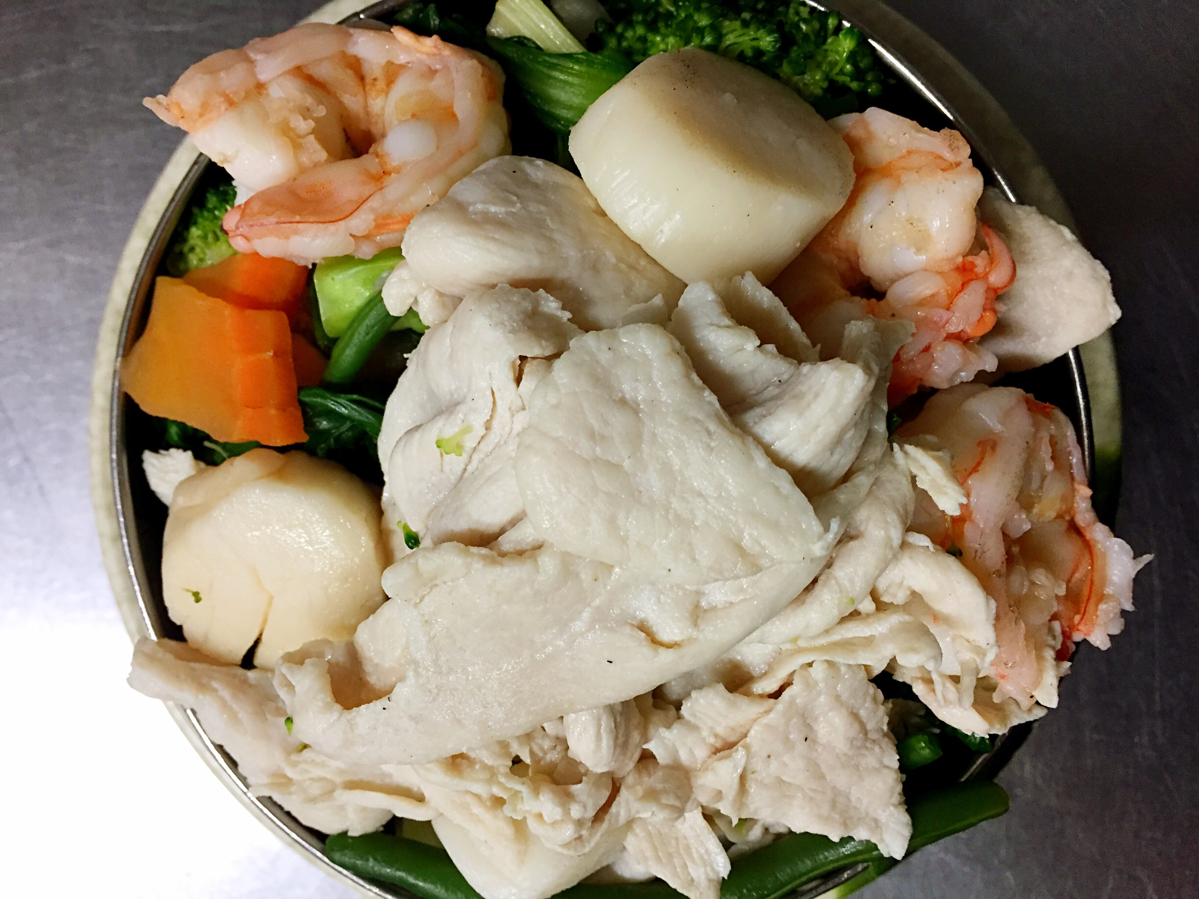 Order Steamed Chicken with Shrimp, Scallop and Vegetables food online from No.1 chinese restaurant store, New York on bringmethat.com