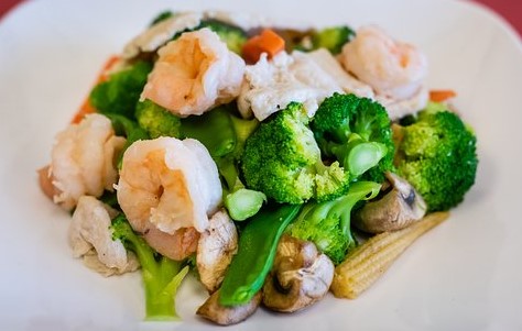 Order D5. Steamed Jumbo Shrimp with Broccoli food online from Profit Chinese Restaurant store, New York on bringmethat.com