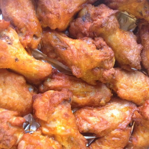 Order Barbecue Chicken Wings food online from Chicos Pizza store, San Francisco on bringmethat.com
