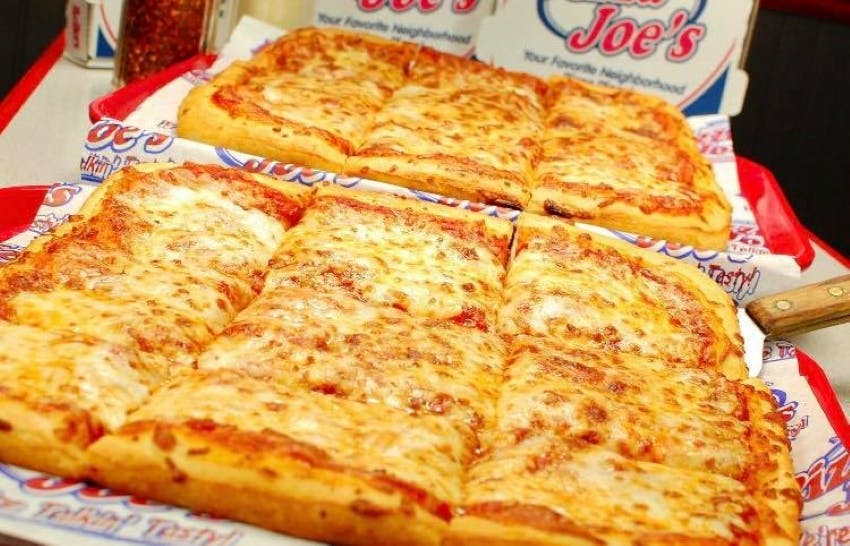 Order Traditional Square Pizza - Medium food online from Pizza Joe's store, Hubbard on bringmethat.com