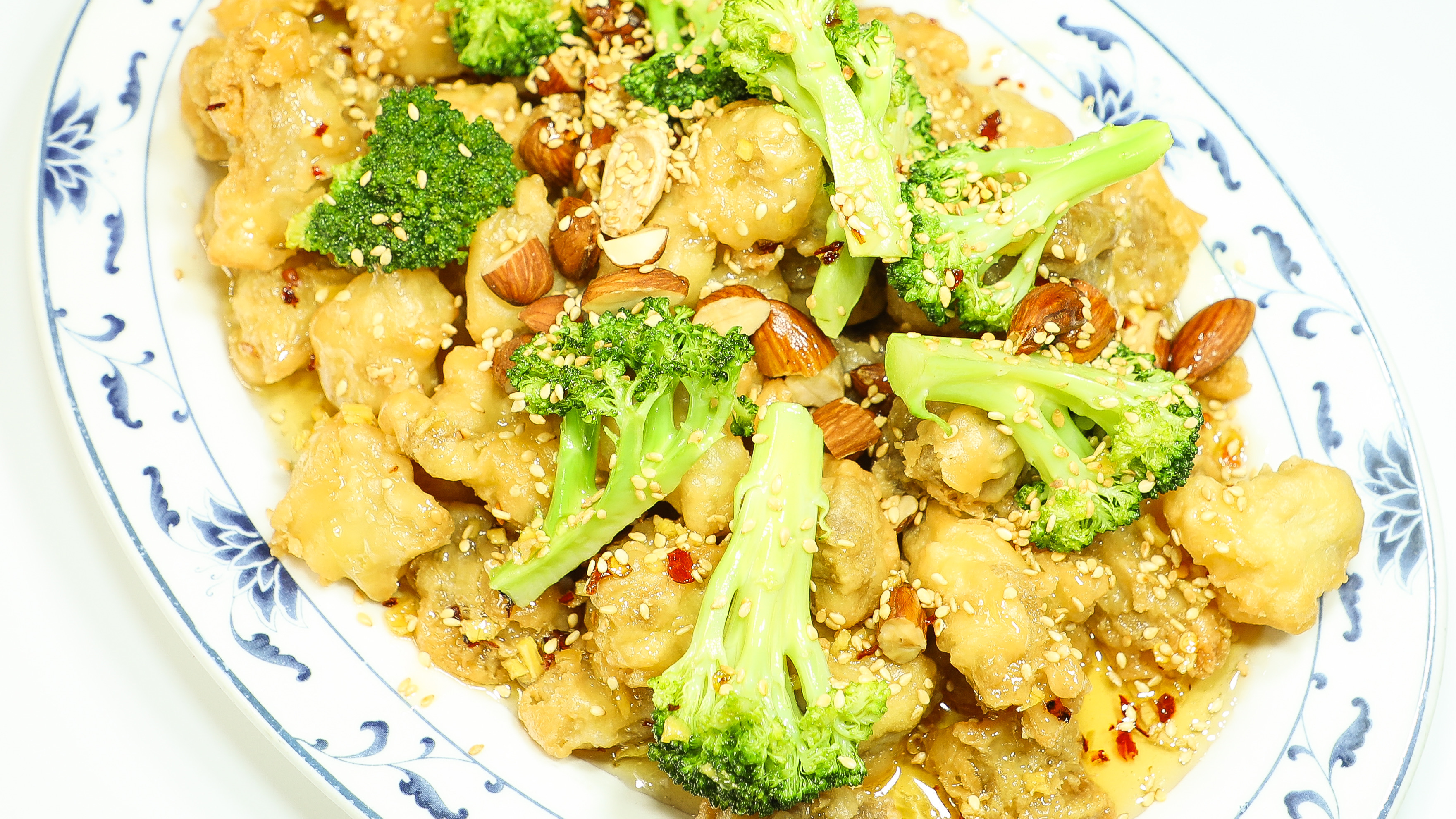 Order Sesame Almond Chicken food online from House of Lee store, Pittsburgh on bringmethat.com