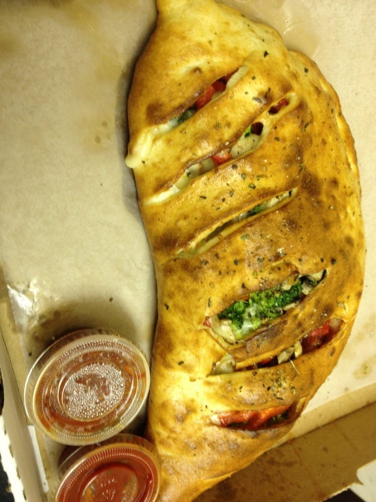 Order Three Topping Stromboli - Stromboli food online from Red Tomato Pizzeria store, Mclean on bringmethat.com
