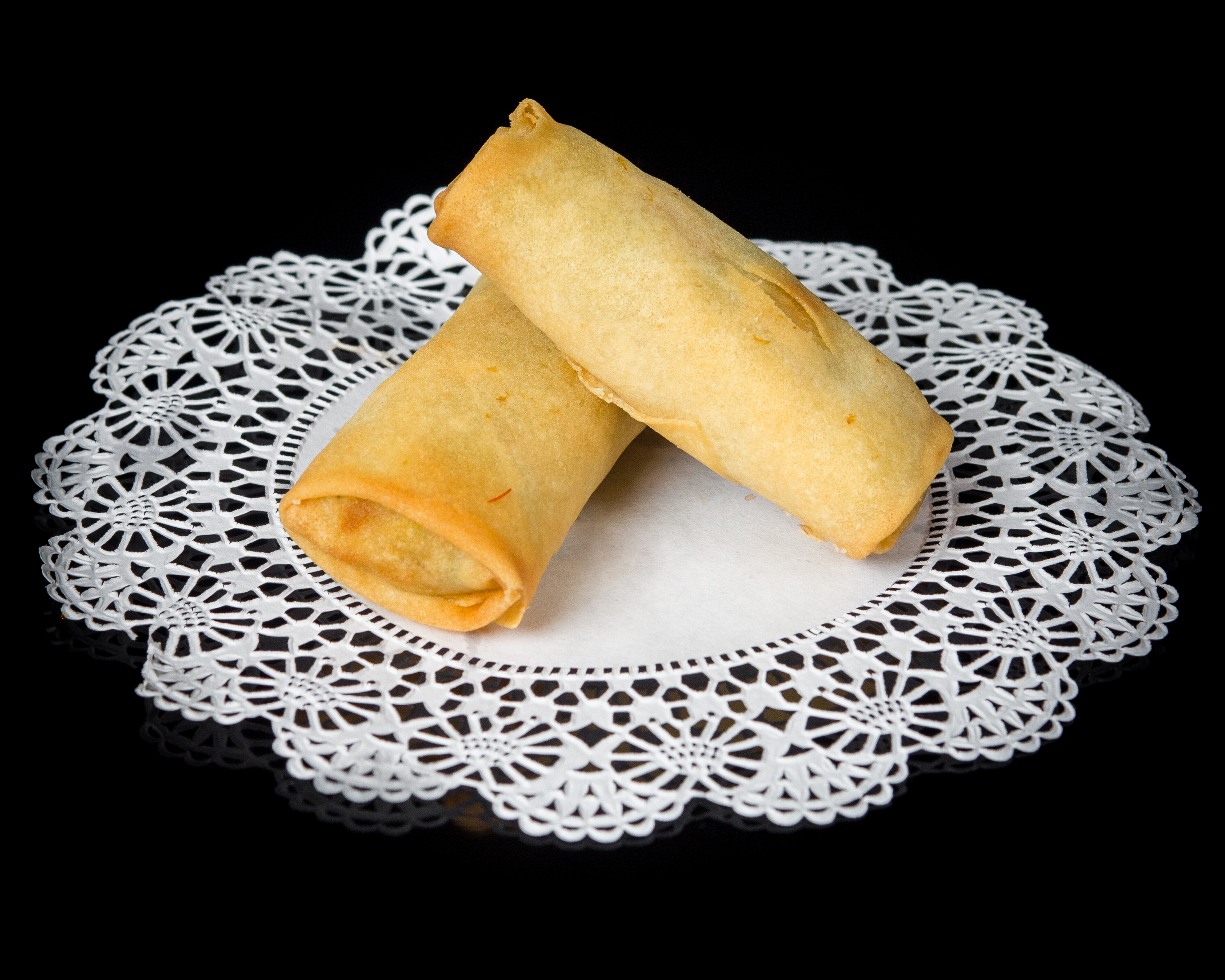 Order 2 Piece Spring Roll food online from Sushi Sakura Express store, Houston on bringmethat.com