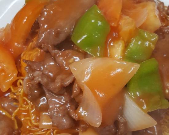 Order Tomato Beef Noodles food online from Dragon River Restaurant store, San Francisco on bringmethat.com