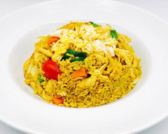 Order Yellow Curry Fried Rice (Tray) food online from Thai Curry store, Arlington on bringmethat.com