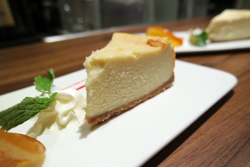 Order JAPANESE CHEESE CAKE food online from AKO Asian store, Brooklyn on bringmethat.com