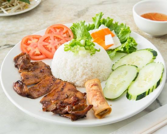Order 65 Grilled Chicken food online from Pho Linh store, Quincy on bringmethat.com