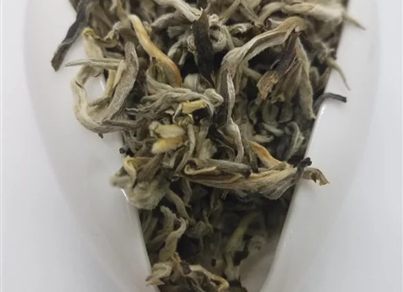 Order Early Spring Bai Cha Xue Rong food online from Simple Teas Llc store, Colorado Springs on bringmethat.com