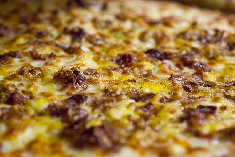 Order Chicken Ranch Club Pizza - 8" food online from Mancino Grinders & Pizza store, New Haven on bringmethat.com