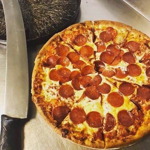 Order Pepperoni & Ricotta Pizza - Small 10" food online from Pizza 101 store, Pomfret Center on bringmethat.com
