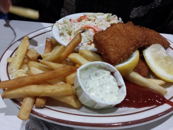 Order Fish and Chips food online from Dinahs Family Restaurant store, Los Angeles on bringmethat.com