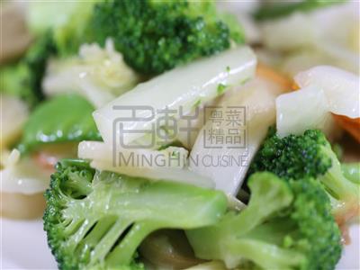 Order Mixed Vegetables with Garlic food online from MingHin Cuisine - Lakeshore East store, Chicago on bringmethat.com