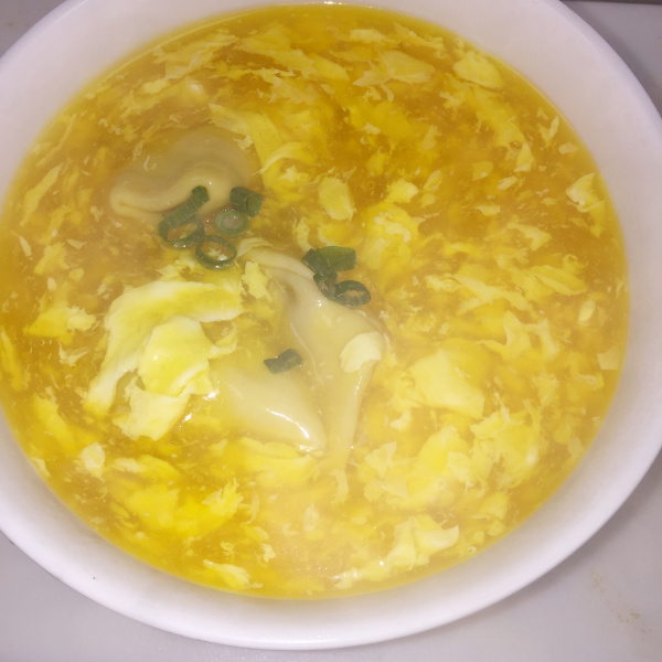 Order 24. Wonton Egg Drop Mixed Soup food online from Heelok Asian Fusion store, Lumberton on bringmethat.com