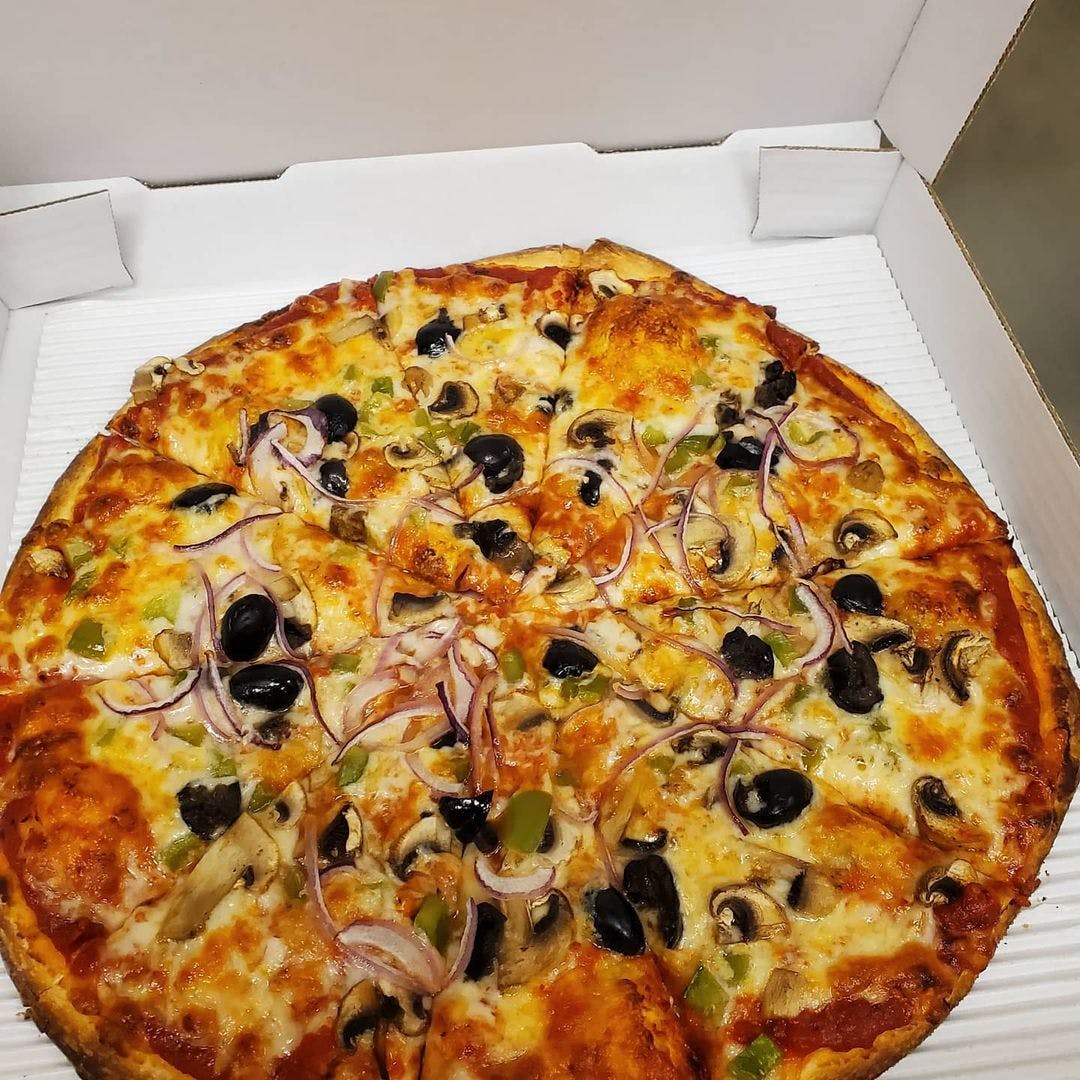 Order Veggie Pizza - Small 10'' food online from Mangia Pizza and Catering store, Westland on bringmethat.com