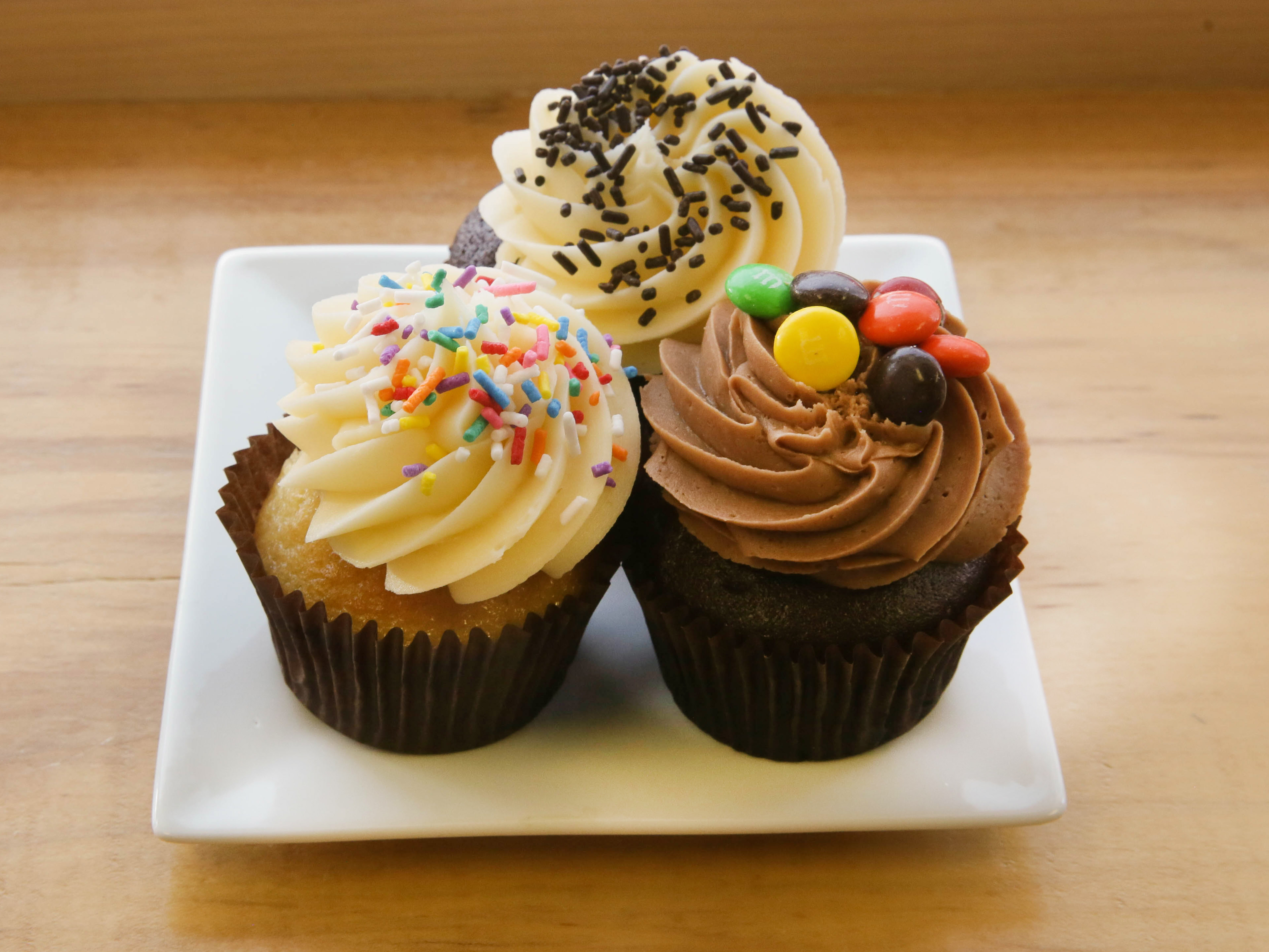Order Basic Cupcake food online from Cupcake Couture store, De Pere on bringmethat.com