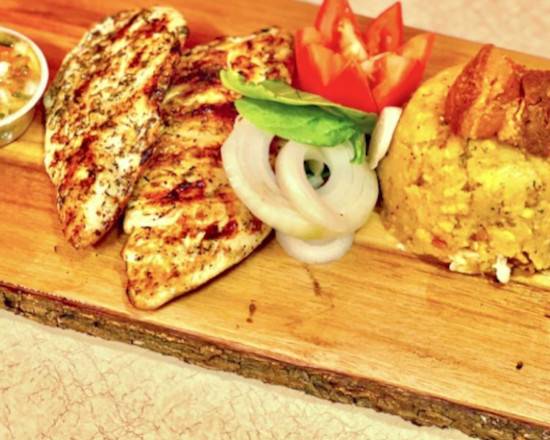 Order Grilled Chicken Breast  Plate (Pechuga De Pollo De Parrilla) food online from KMPizza&Grill store, Lawrence on bringmethat.com