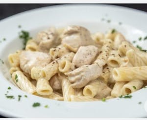 Order Fettuccini Alfredo with Chicken food online from Bowl of Greens store, Phoenix on bringmethat.com