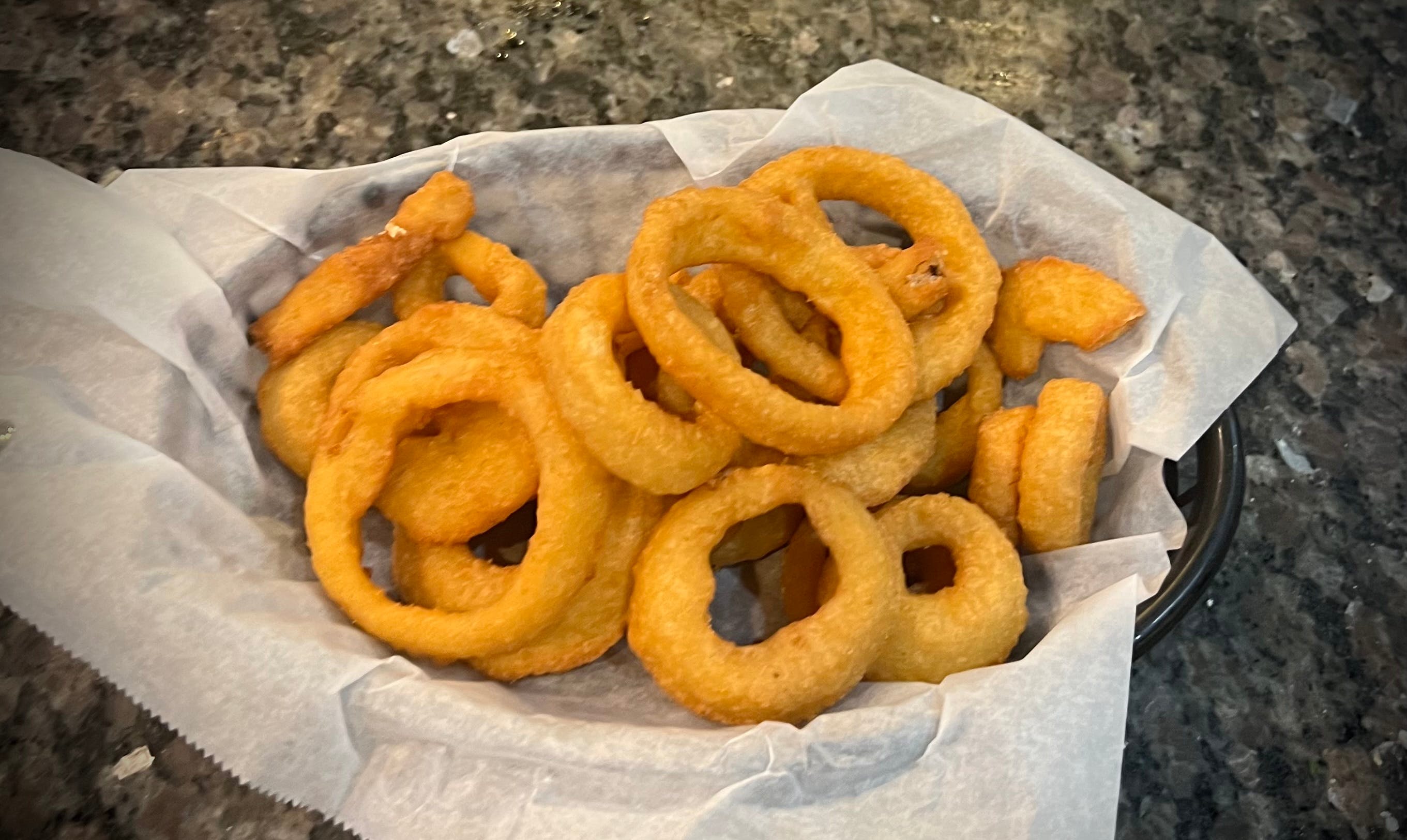 Order Brew City Onion Rings - Appetizer food online from Margherita's Restaurant Pizzeria and Bar store, Laureldale on bringmethat.com