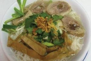 Order 2. Bun Mang Vit  food online from Van Loi II Vietnamese Restaurant & Chinese BBQ store, Greensboro on bringmethat.com