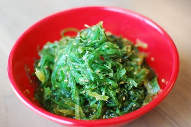 Order Seaweed Salad food online from Decibel Korean Fried Chicken store, Cincinnati on bringmethat.com