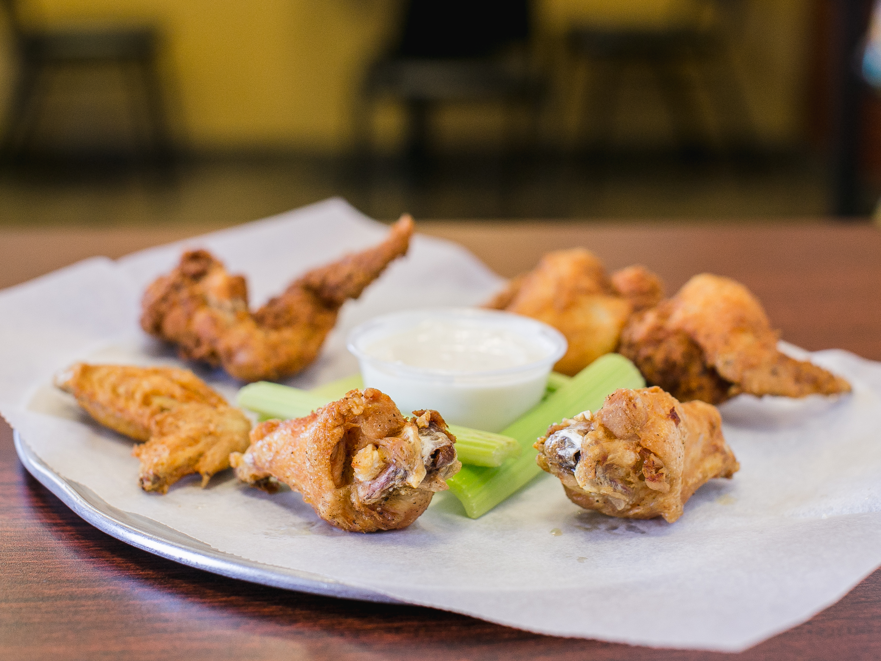 Order Whole Breaded Wings food online from Middle Town Pizza and Grill store, Media on bringmethat.com