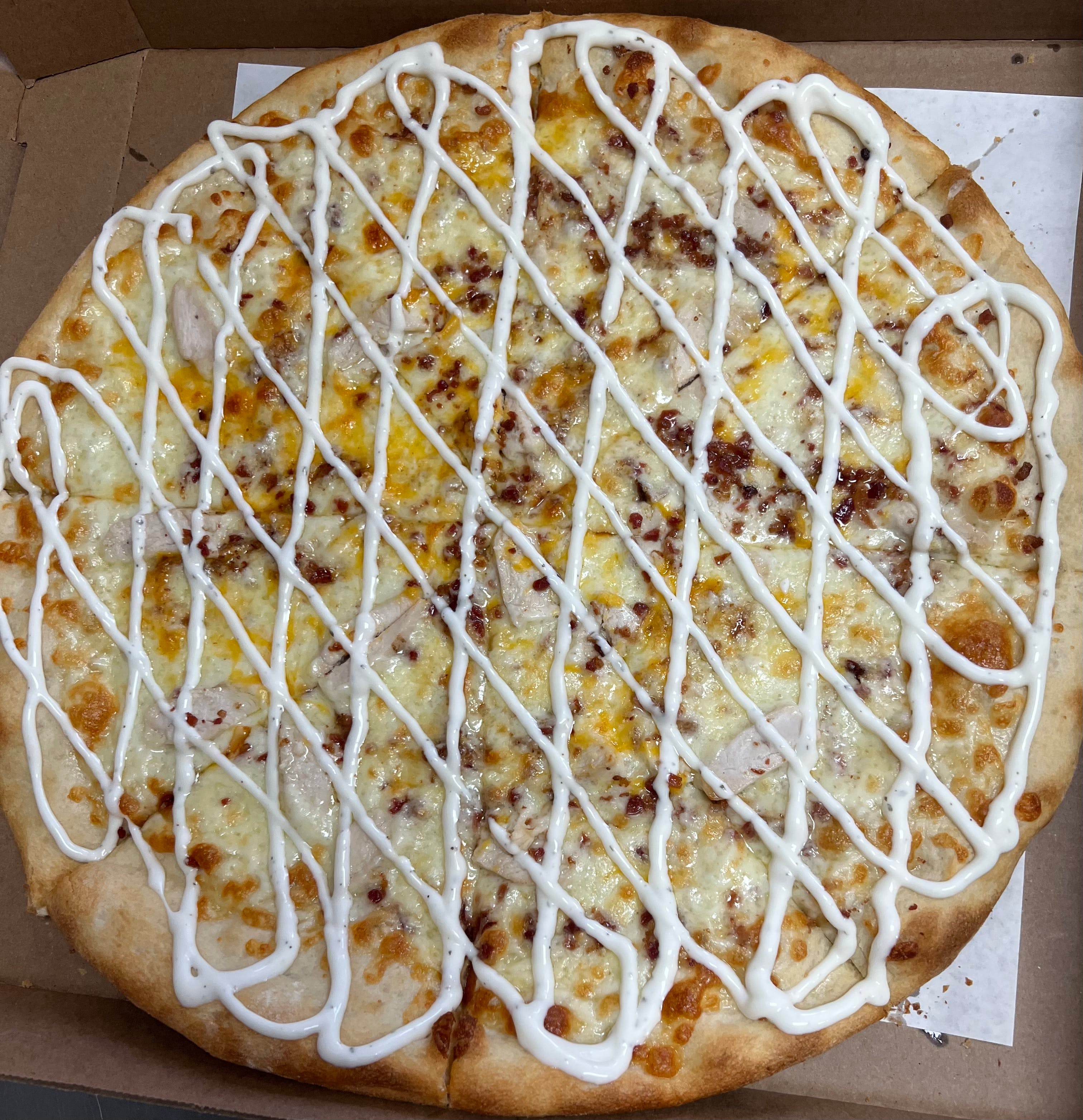 Order Chicken Bacon Ranch Pizza - Medium 14'' food online from Anthony's Pizzeria store, Wind Gap on bringmethat.com