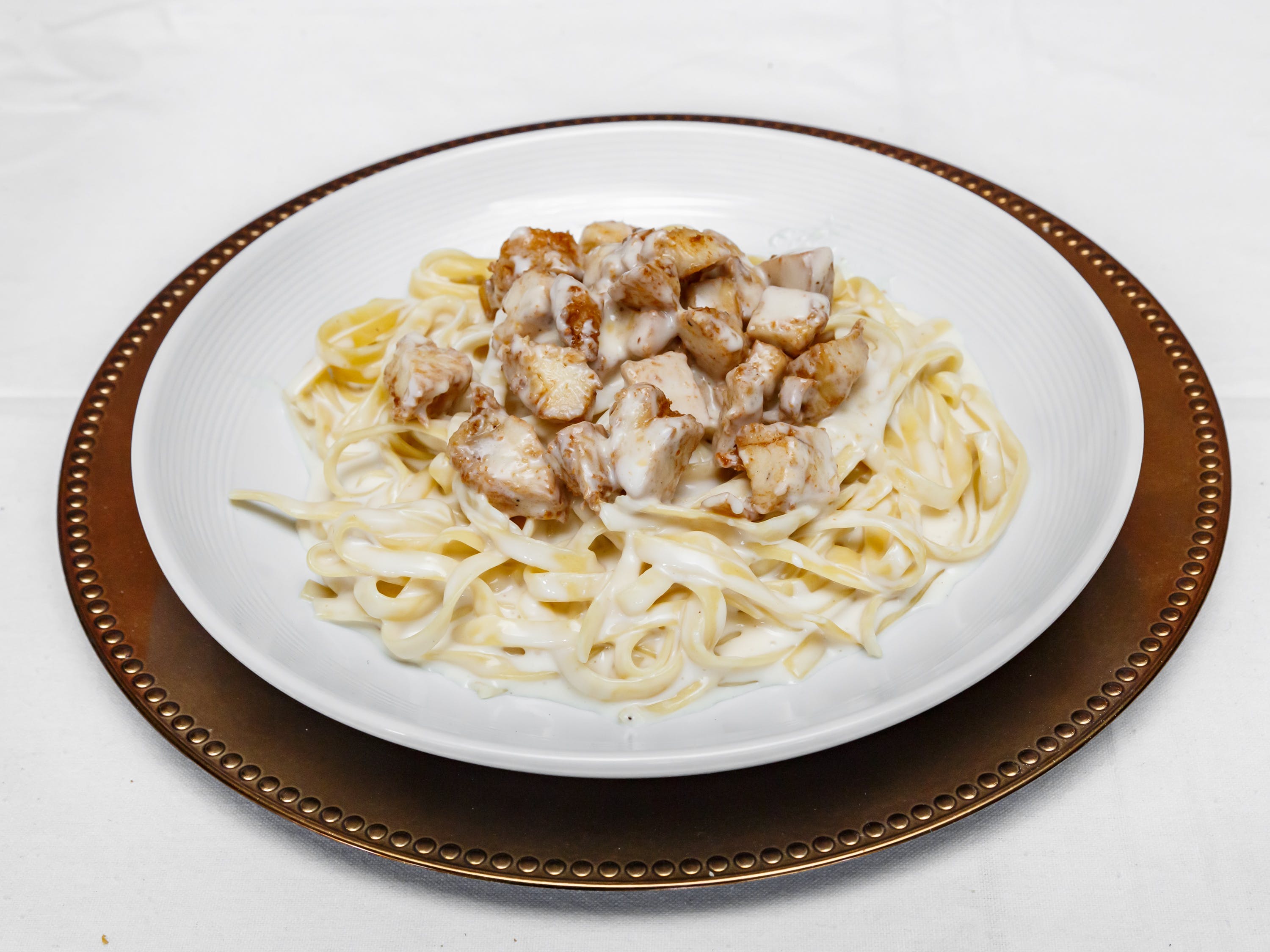Order Chicken Fettuccine Alfredo - Dinner food online from Pizza Pronto store, Pittsburgh on bringmethat.com