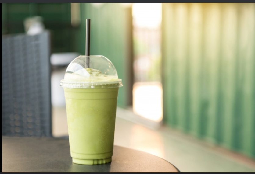 Order Matcha Green Tea Smoothie food online from Bagels & Deli Express store, White Plains on bringmethat.com