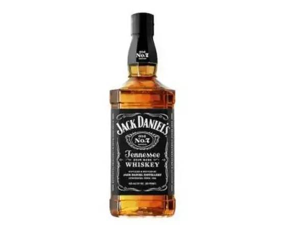Order Jack Daniel's Black Label, 1L whiskey (40.0% ABV) food online from Bushwick store, Brooklyn on bringmethat.com