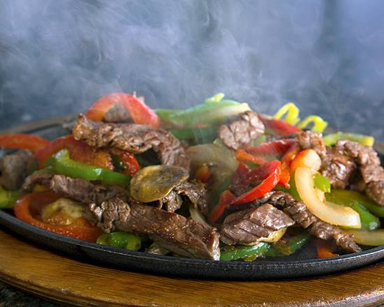 Order Traditional Fajitas food online from Mr. Tequila Bar And Grill store, New Orleans on bringmethat.com